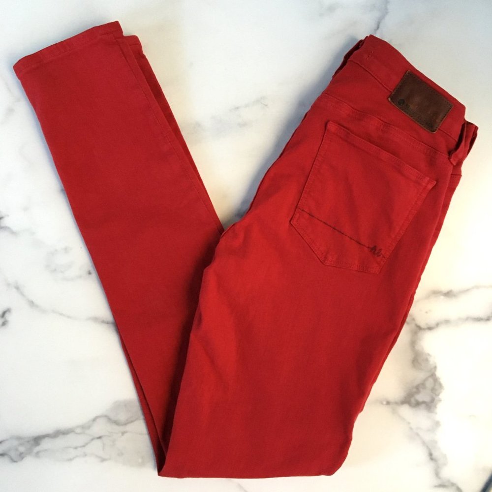 Henry & Belle Women’s Skinny Jeans in Red